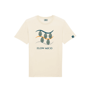 camiseta-future-green-cruda-frontal Camiseta Future Green de Flow Mico en color crudo con ilustración de hojas y texto Flow Mico en el pecho